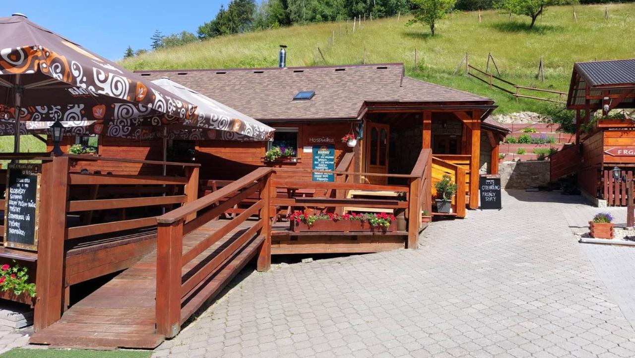 Hotel U Vesele Lisky Hutisko Exterior foto